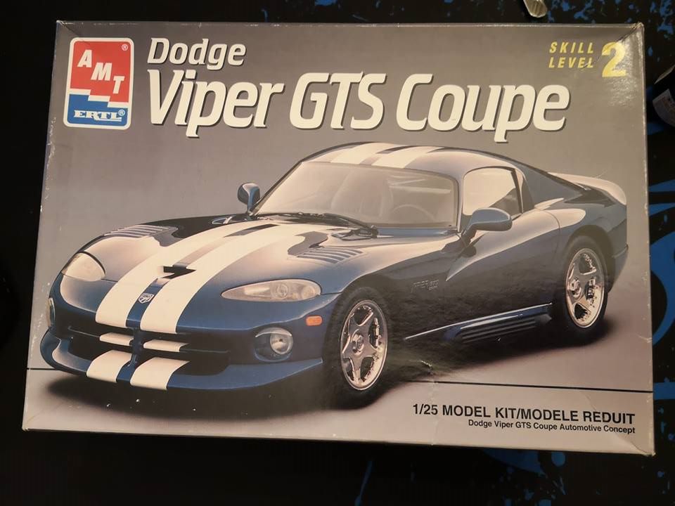 [AMT] DODGE VIPER GTS Coupe 1/25ème Réf 8055 53537411