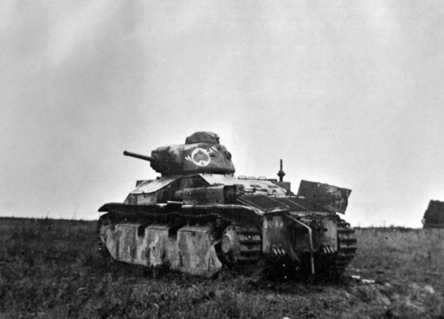 Juin 1940, la 54e batterie de chasseurs de chars Char_d10