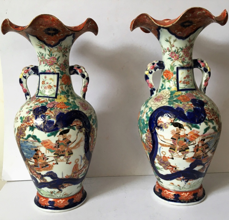 Paire de vases asiatiques Japon? signée Img_1210