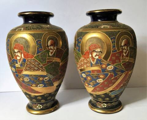 2 vases Satsuma à décor d'Immortels