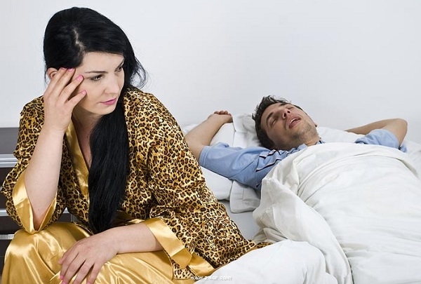 لماذا ينام زوجك بعد العلاقة الحميمة ؟ 3 طرق تساعده على الاستيقاظ 40111