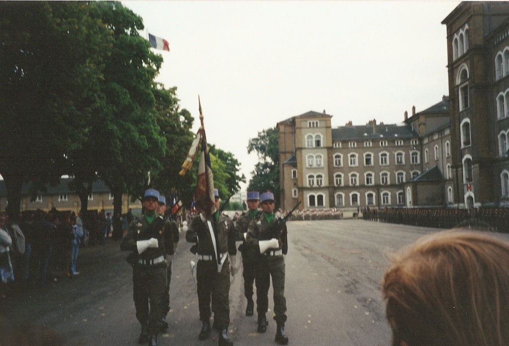 Quartier Desvallières - Prise d'armes septembre 93  Quarti10