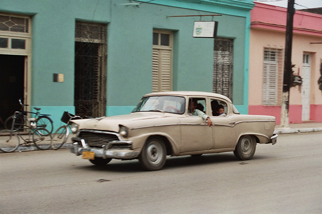 Almendrones in Cuba. 0645