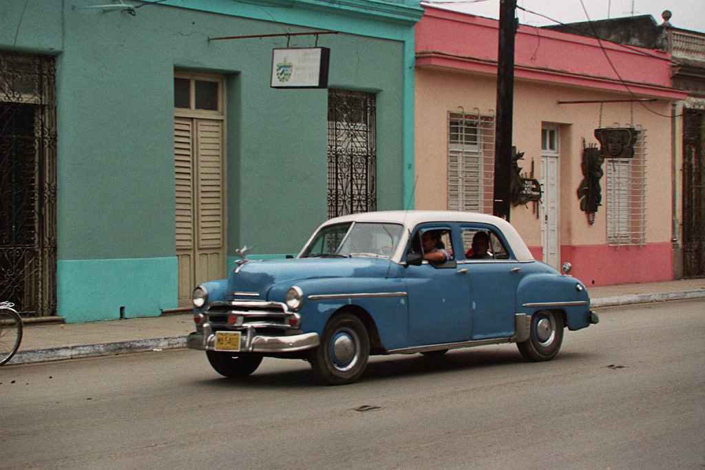 Almendrones in Cuba. 1033