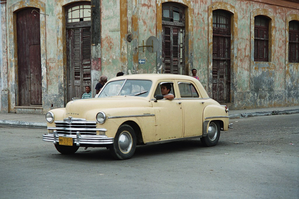 Almendrones in Cuba. 1422