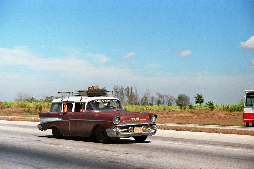 Almendrones in Cuba. 5010