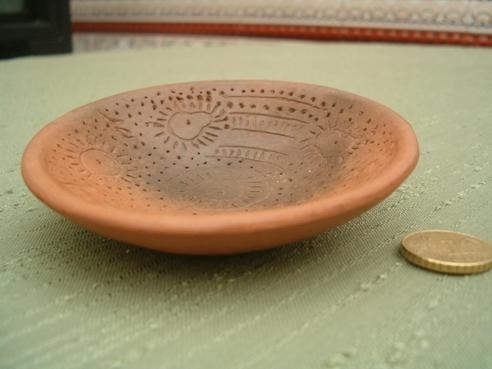 Varias piezas de cerámica primitiva 052c5010