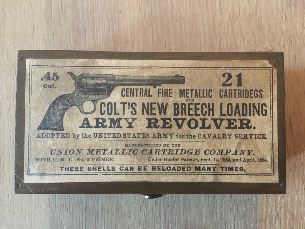 Boite d'époque pour munitions Cal .45 Long Colt. 91508e10