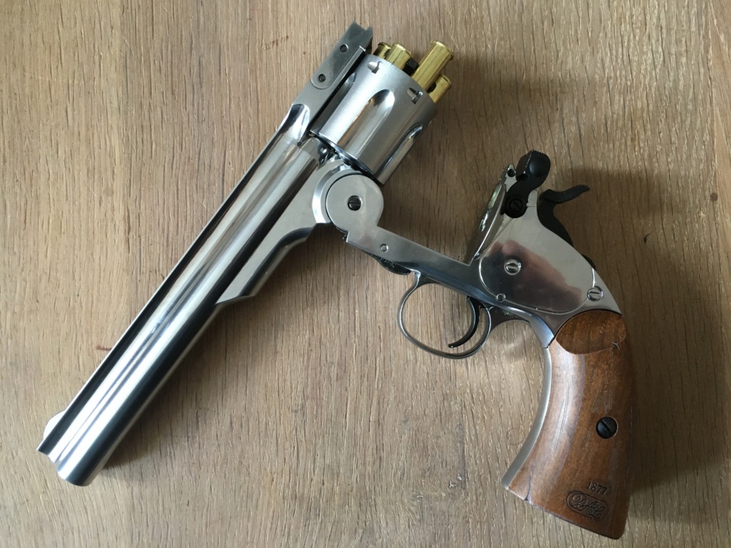    Le magnifique Smith and Wesson " Schofield " airgun de chez ASG en 4,5 mm  - Page 2 Img_0555