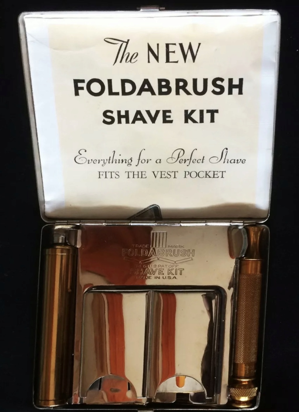 1930 Gillette NEW Foldabrush Shave Kit 7aecf610