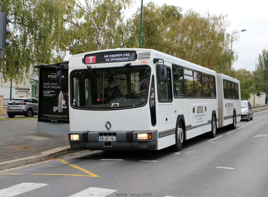 RVI PR 180-2 N°701, un autobus de collection à connaitre. Img_0510
