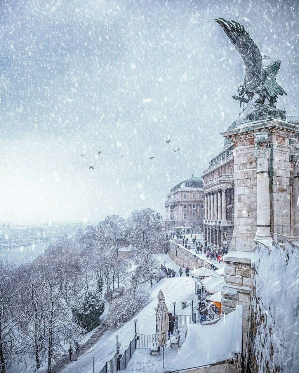 Зимний Будапешт во время снегопада, Венгрия на фотографиях  Krénn Imre Photo706