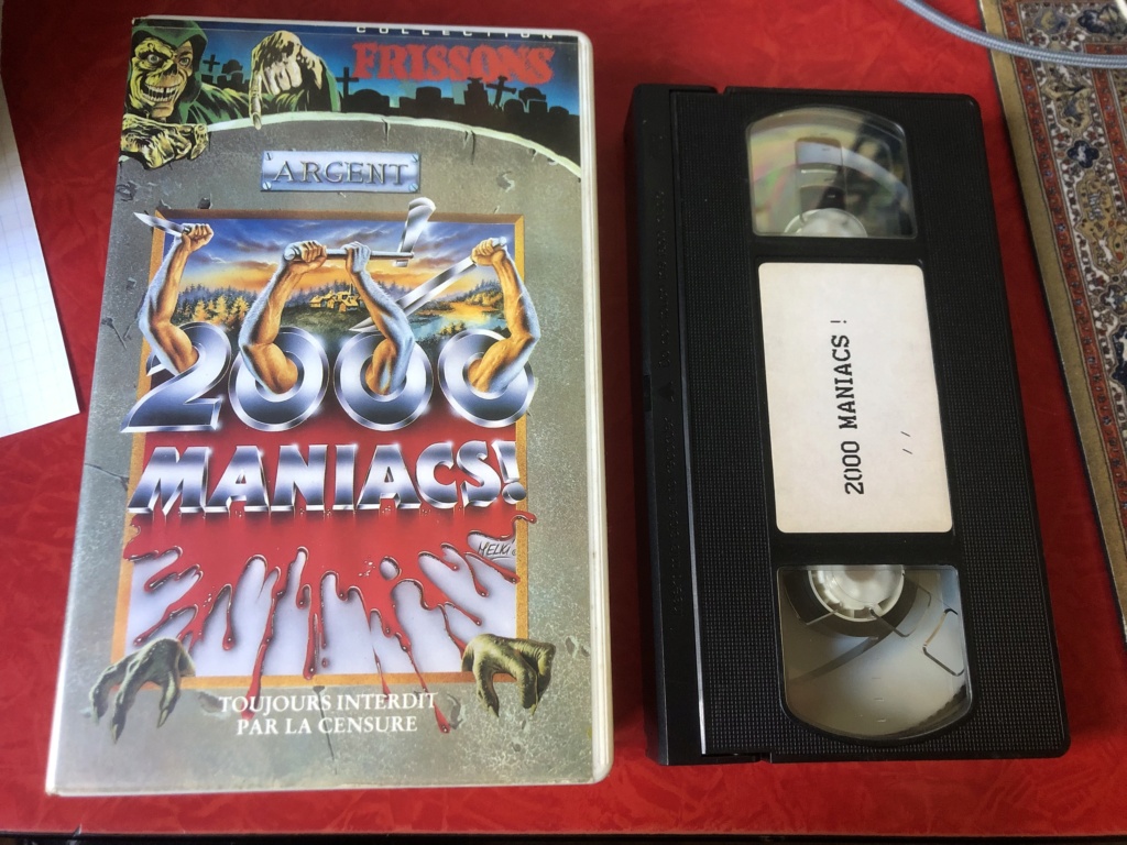2000 Maniacs VHS  Img_4013