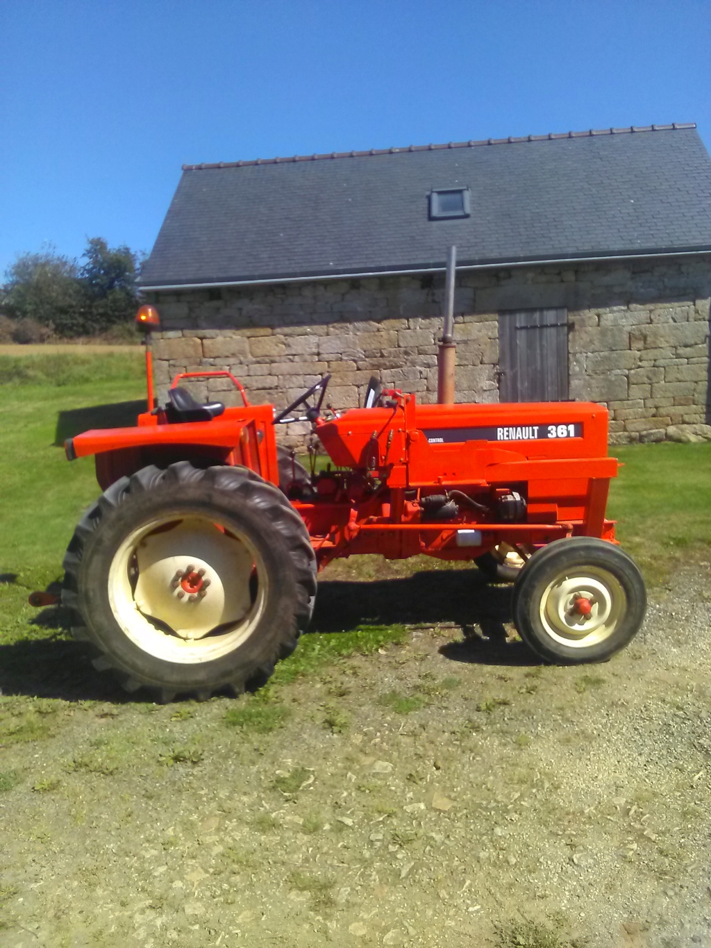 Tracteur Renault 361 Img_2019