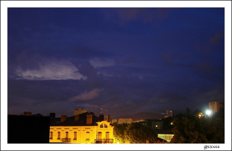 Saint-Etienne le 21/06/07 : un orage lumineux 21060722