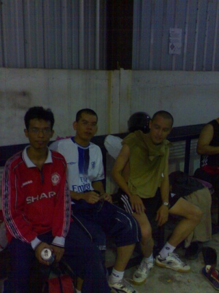 Gambar Kita Orang Main Futsal pada minggu lepas(17 Nov 2007) 17112010