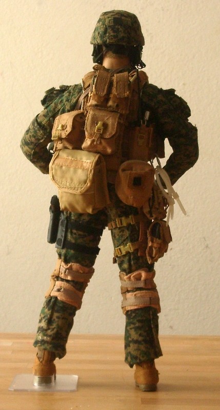 USMC Force Recon SSGT Gregorec JL/CQB Style/Par TS. 95105110