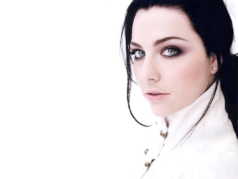 صور amy lee قائدة فرقة الروك الشهيرة evanescence Lee16110