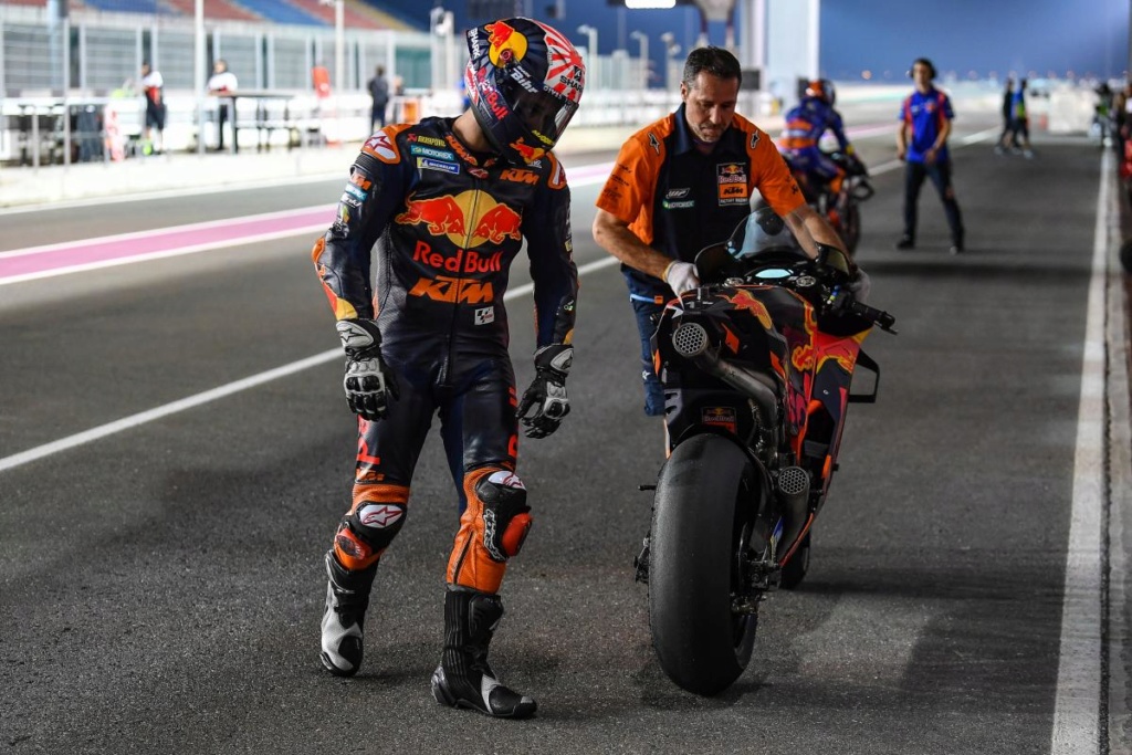 MotoGP Moto2 Moto3 2019  - Page 7 D0hwvd11