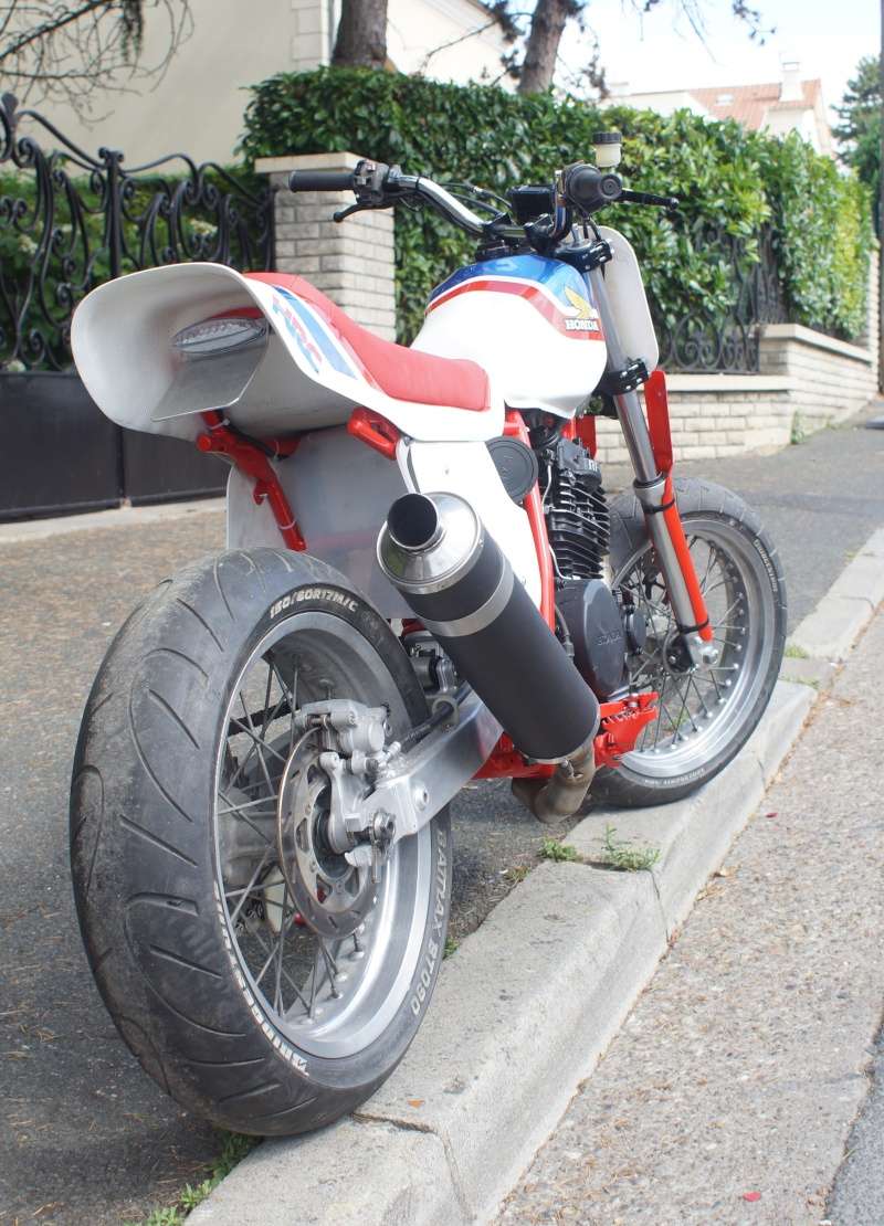 Street tracker Honda 650 RS Dsc02312