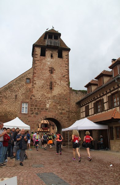 11 ème édition du Marathon du Vignoble d'Alsace et son passage à Wangen le 21 juin 2015 Img_8224