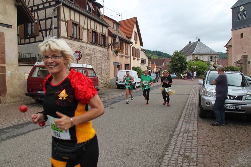 marathon - 11 ème édition du Marathon du Vignoble d'Alsace et son passage à Wangen le 21 juin 2015 Img_8324