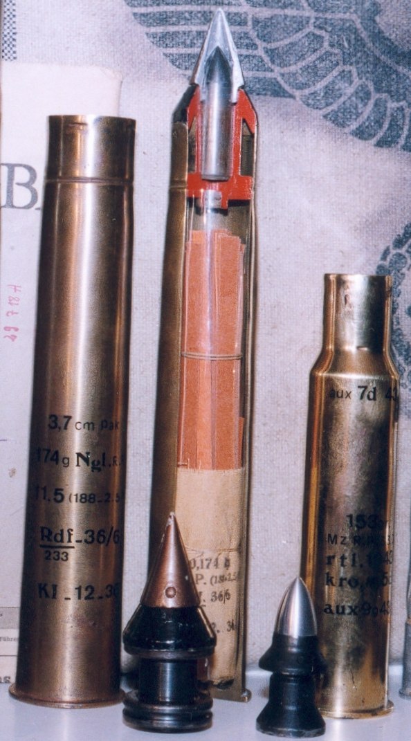 La cartouche de 25 mm du canon antichar Hotchkiss modèle 1934 Copy_o15