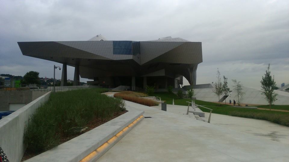 [Désormais visible sur Google-Earth] Le musée Confluences - Lyon - Rhône - France 11898612