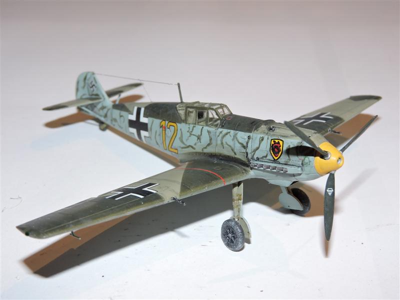[AIRFIX] MESSERSCHMITT Bf 109 E-4 Réf A01008 Messer17
