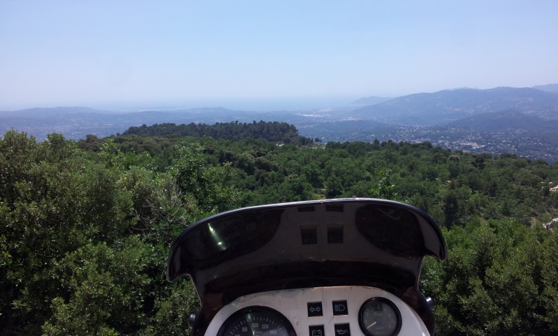 Grasse matinée et tour de cadran. 20150620