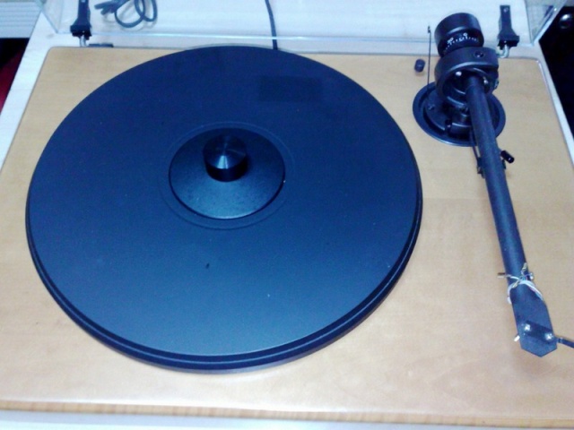 Pro-ject turntable (Used) 04062010