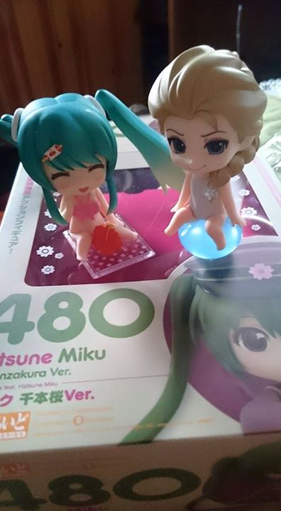 Nendoroids - Page 6 10402910