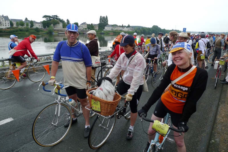 LE STAND VELO VINTAGE A GOGO A L'ANJOU VELO VINTAGE 2015 les gogo en force ! - Page 15 P1060010