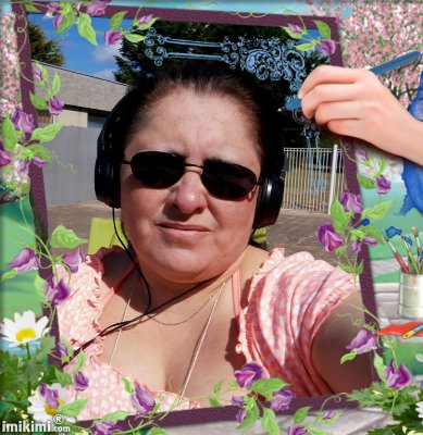 Montage de ma famille - Page 2 2zxda-32
