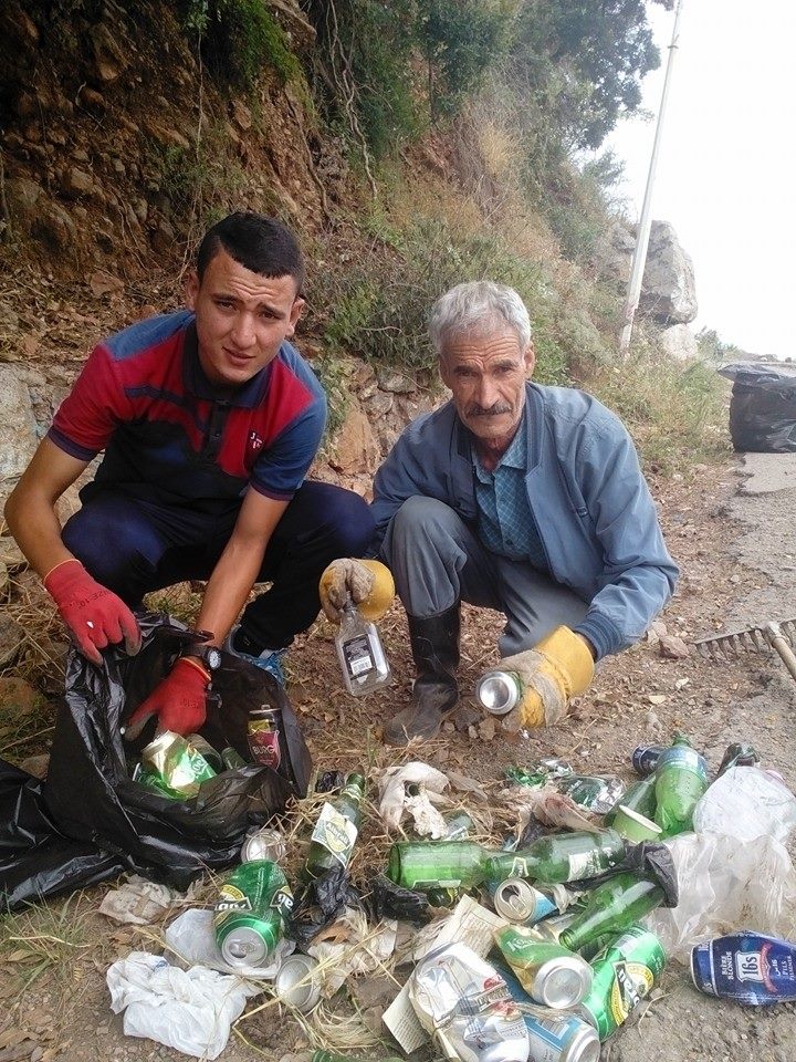 7 éme opération  de nettoyage de la route du Cap Aokas le 13 juin 2015 11392910