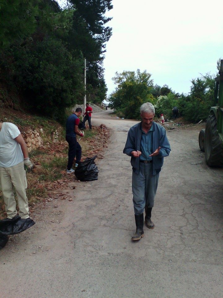 volontariat de nettoyage de la route du Cap  Aokas le 13 juin 2015 548