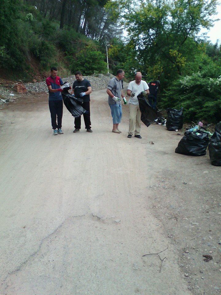 volontariat de nettoyage de la route du Cap  Aokas le 13 juin 2015 550