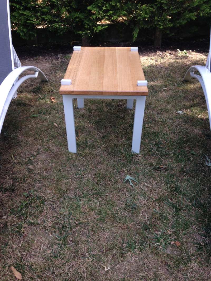 Petite table de jardin pour apéro Img_0331