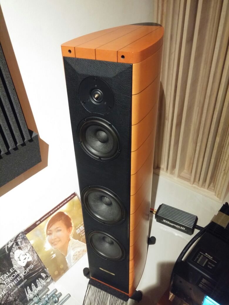 Sonus Faber Cremona Floor Stand Speaker Version 1 Used