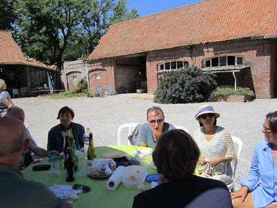 On the last saturday of june: Polyglot picnic (Invitation) Piquen20