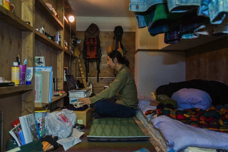 Un photographe dévoile ces micro-résidences qui se cachent dans Tokyo Rsz_h619