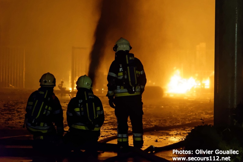 17/06/2015 Incendie assez conséquant  sur la commune de Londerzeel ( 23h00 passe en phase communal )  Tsr_wa25