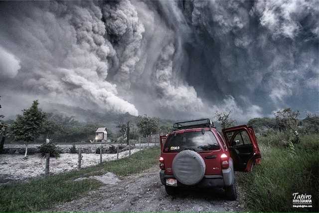 Huge Explosion at Volcan de Colima  Volcan10