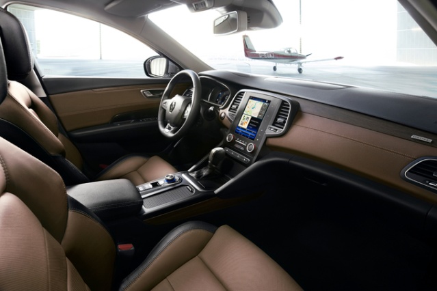 Nouveauté - Renault Talisman <= Cliquez pour lire la suite Fbngfb10