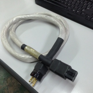 AFA Zeus Series II power cord 20A [SOLD] Img_2417