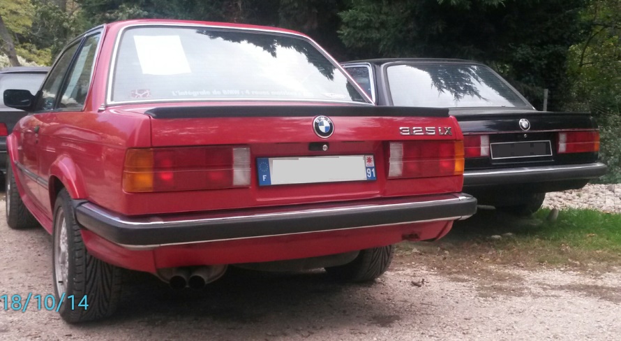 Vous voulez de la serie 3 ? (e30's et e36) Ix_0610