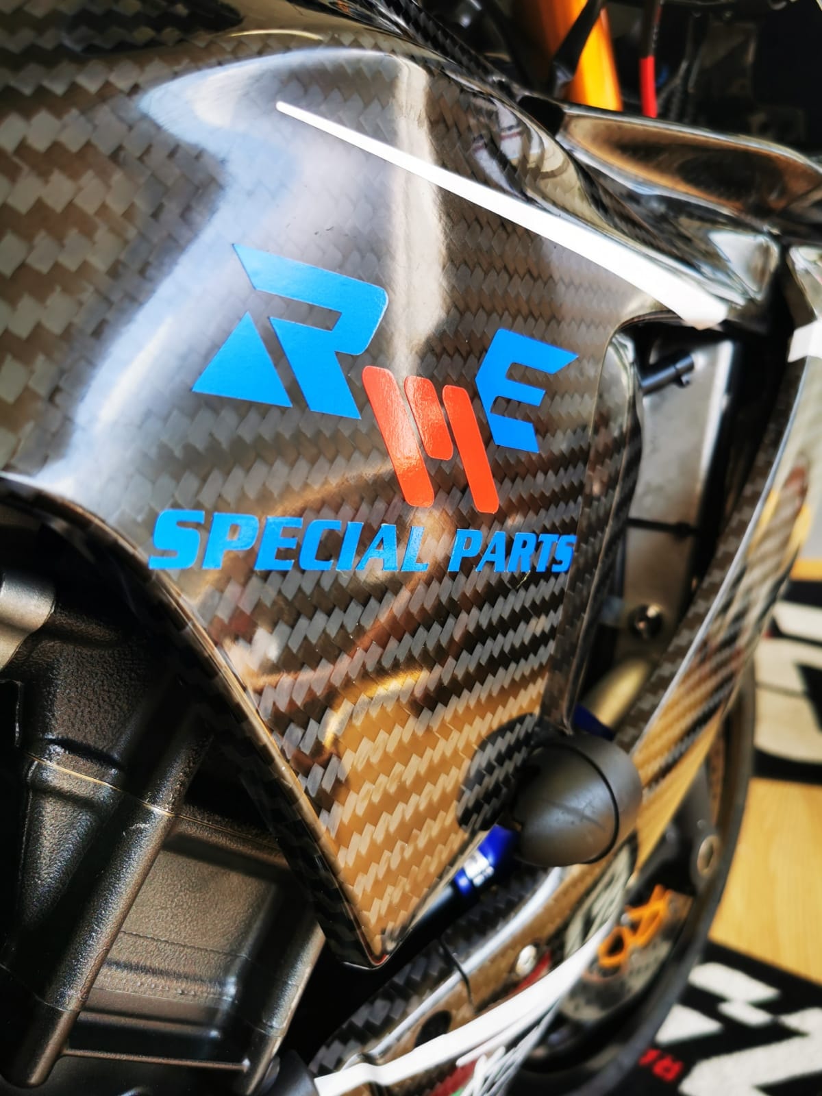 Yamaha R1 et R1M Crossplane 2015 ( sujet numero3 ) - Page 12 11819810