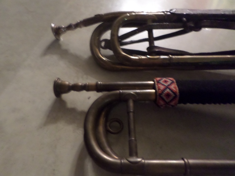 Les instruments de musique : caisses - tambours - clairons - trompettes  Sam_1317