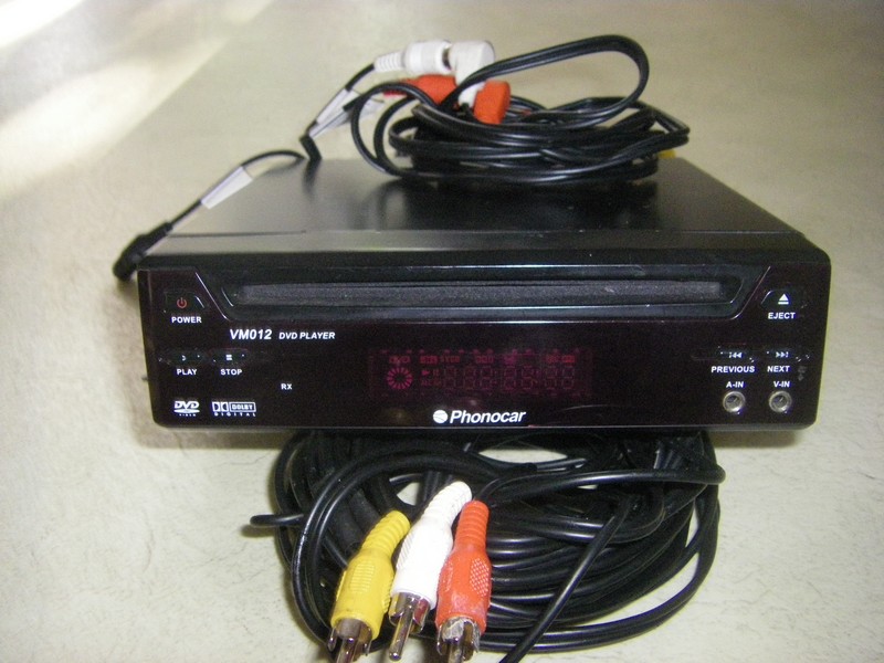 Interface Audio/vidéo Comand + lecteur DVD Imgp1134
