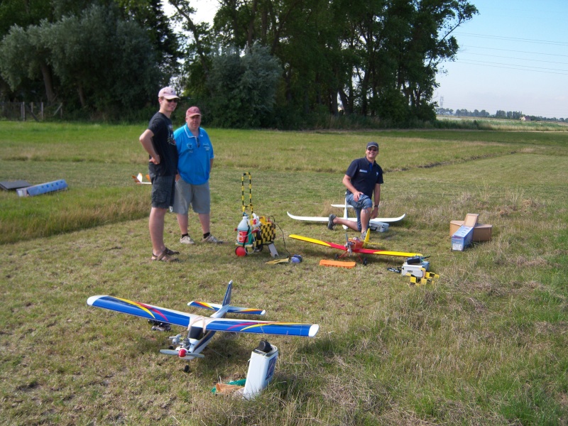 Beaux vols sur beau terrain en herbe... 103_6510